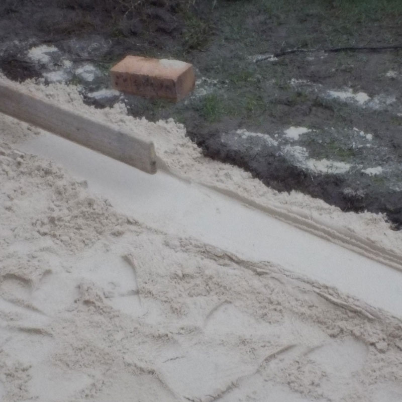 Lay some brick paving in your garden 10