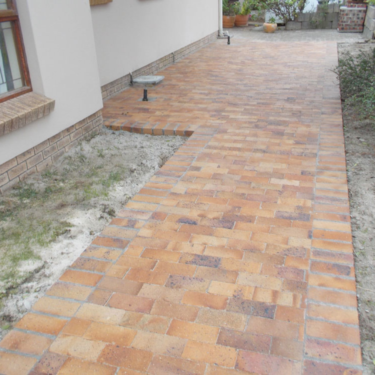 Lay some brick paving in your garden 31
