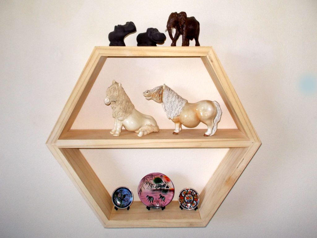There’s no hex on this shelf
